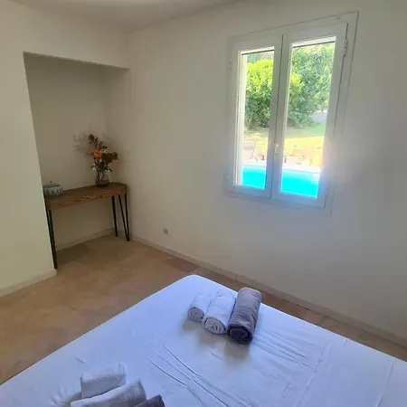 Murati 6 Pers A 5 Min De La